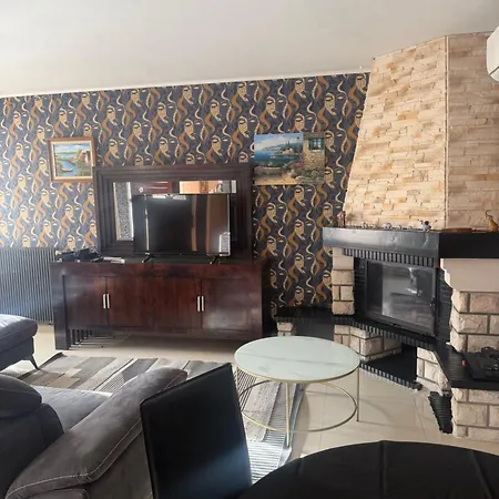 빌라 3 Bedroom 5 Minutes From Nimes Center