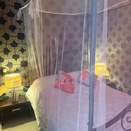 3 Bedroom 5 Minutes From Nimes Center 빌라 케사르그